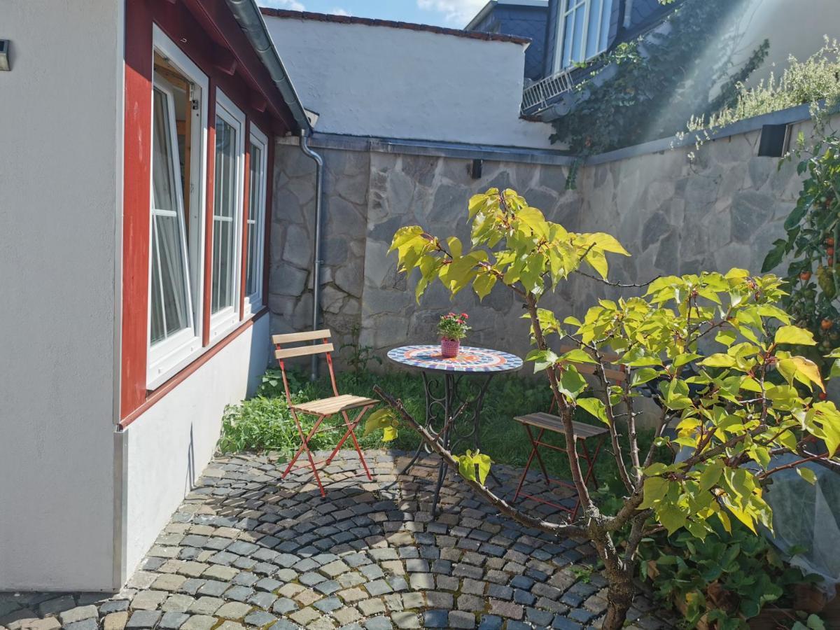 Rheingau - Schoene Moeblierte Ferienwohnung Eltville am Rhein Buitenkant foto